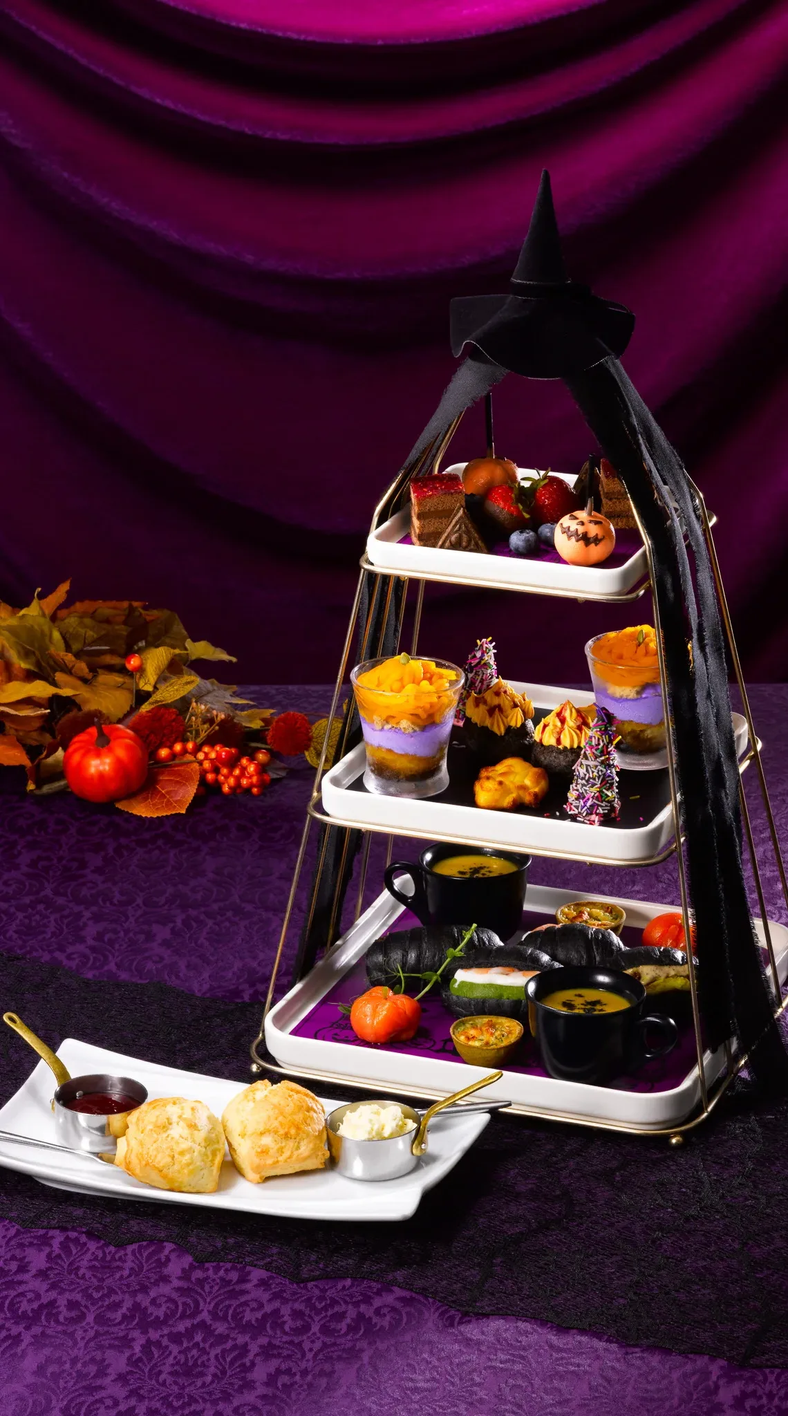 Dark Arts Afternoon Tea offering at Warner Bros. Studios Japan