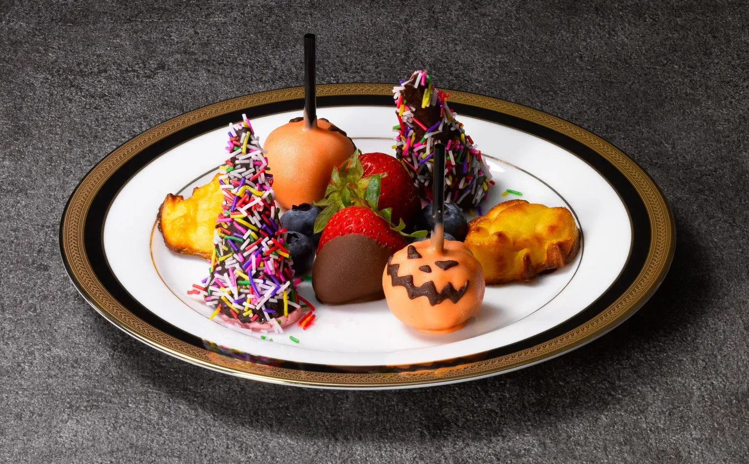 Food presentation from the Dark Arts high tea at Warner Bros. Studios Japan
